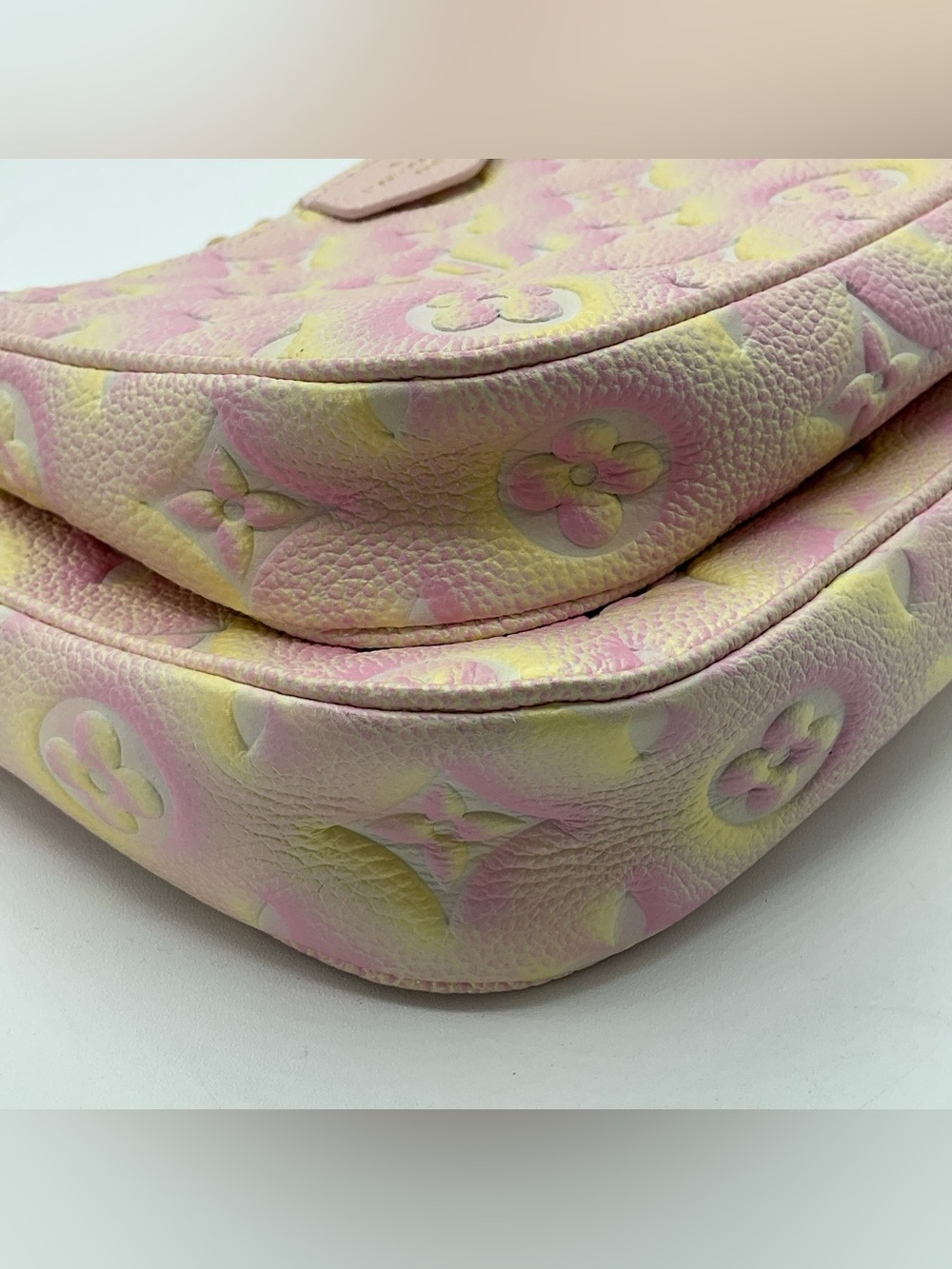 Louis Vuitton Monogram Empreinte Multi Pochette - Summer Stardust - Picture 11 of 16